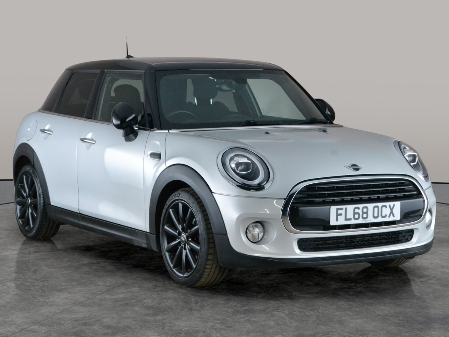 Used MINI Hatch 2018 for sale - 77557102: Photo 7