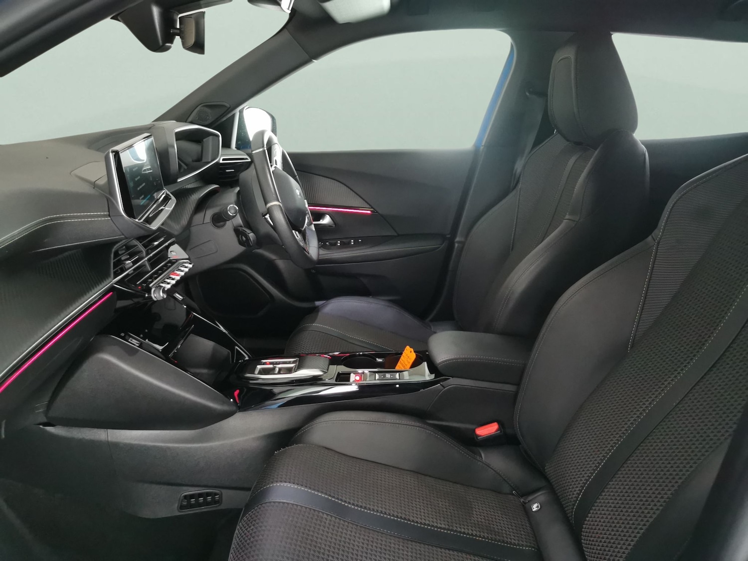 Used Peugeot E-2008 2024 for sale - 76362432: Photo 6