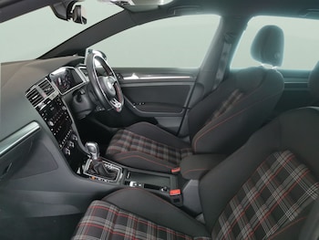 Used Volkswagen Golf 2018 for sale - 78305389: Photo