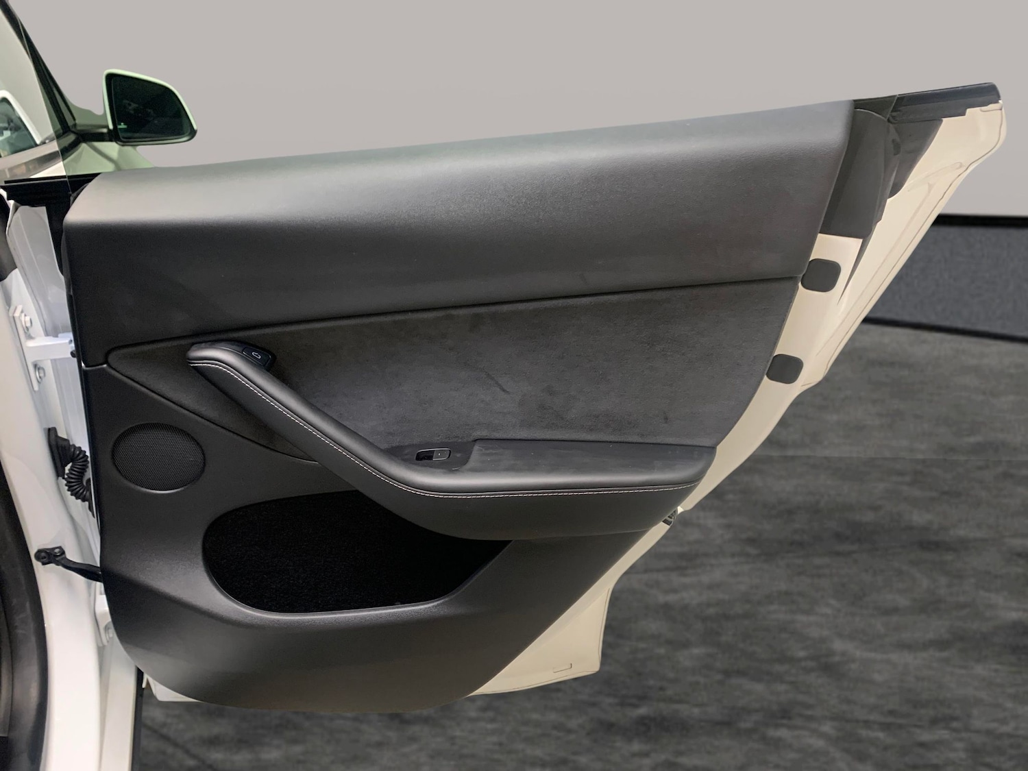 Used Tesla Model Y 2023 for sale - 77951102: Photo 28