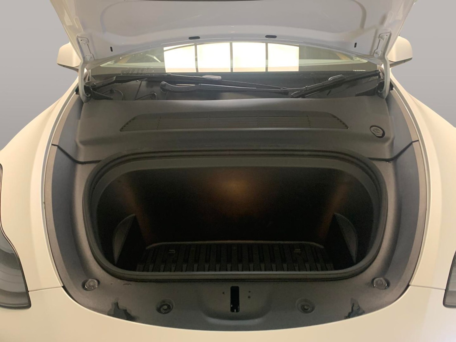 Used Tesla Model Y 2023 for sale - 77951102: Photo 32