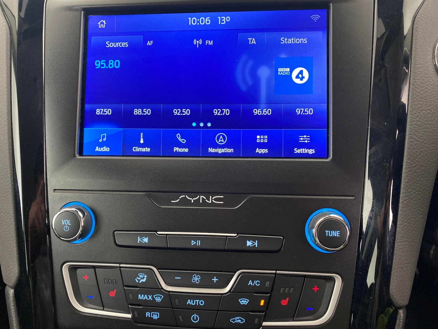 Used Ford Mondeo 2022 for sale - 77960539: Photo 18