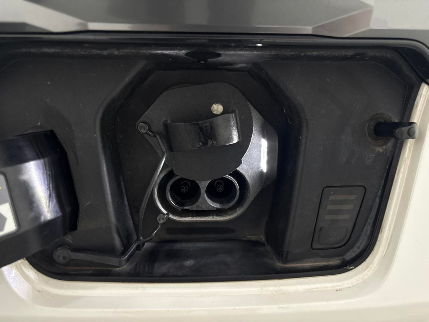 Used Kia Niro 2023 for sale - 78180685: Photo 32