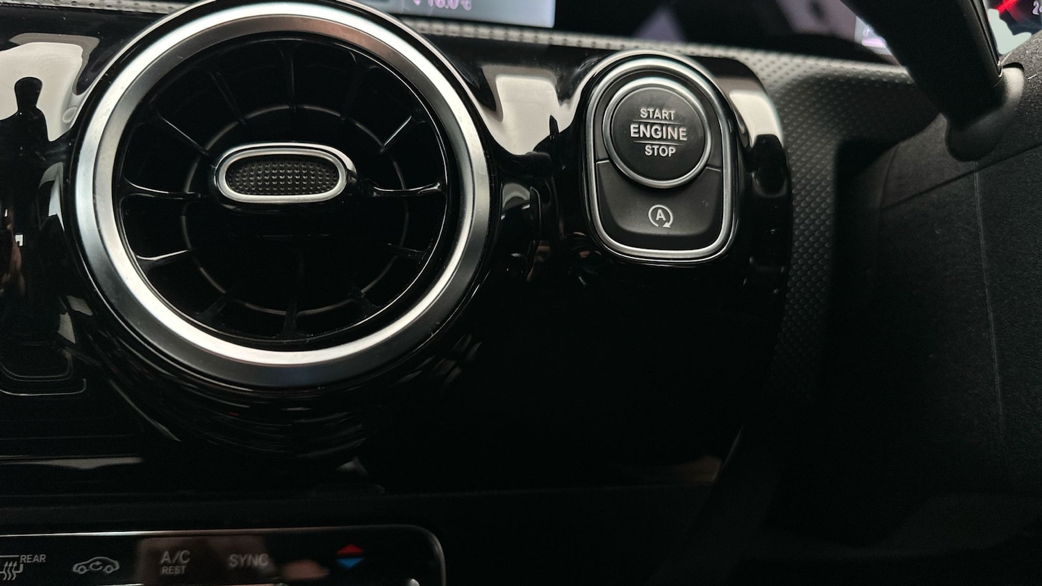 Used Mercedes-Benz A-Class 2019 for sale - 76505377: Photo 27