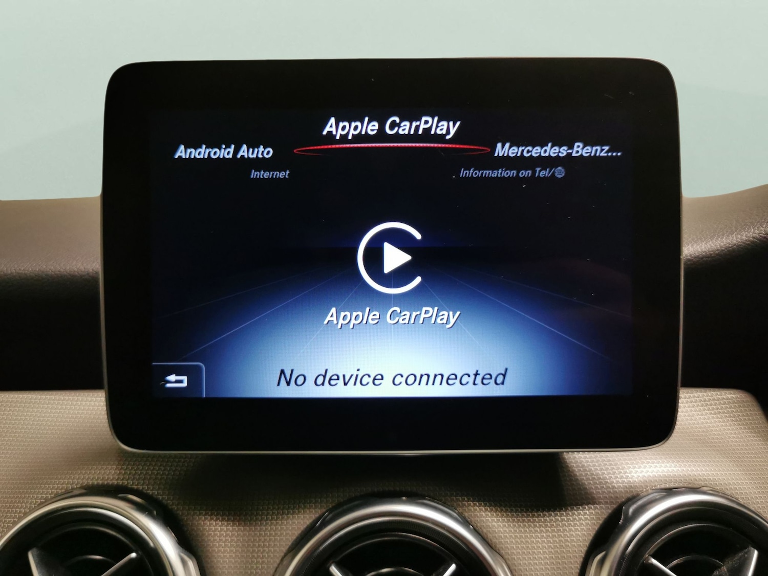 Used Mercedes-Benz GLA 2019 for sale - 76392135: Photo 18