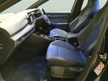 Used Volkswagen Golf 2024 for sale - 78768399: Photo