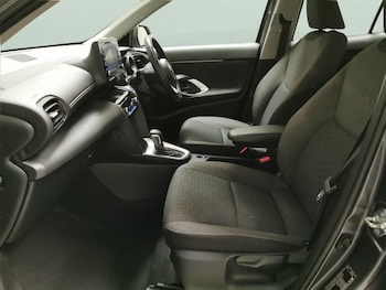 Used Toyota Yaris Cross 2023 for sale - 78962704: Photo