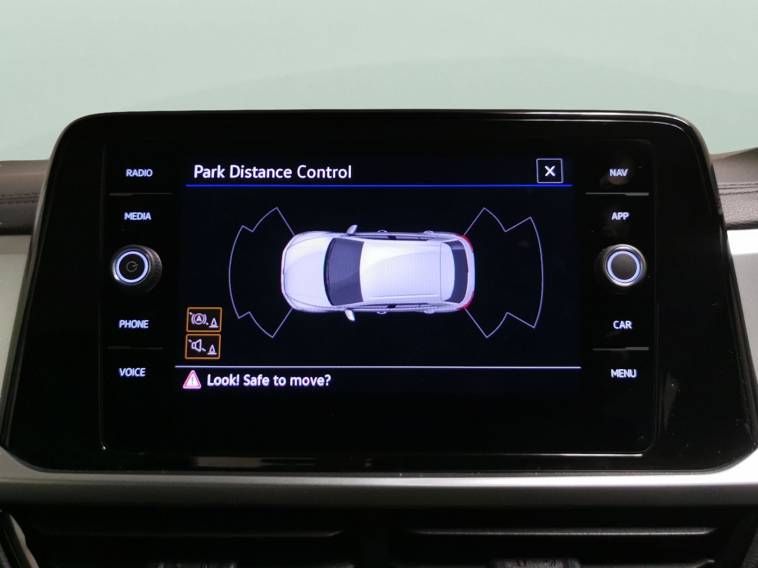 Used Volkswagen T-Roc 2023 for sale - 78109960: Photo 16