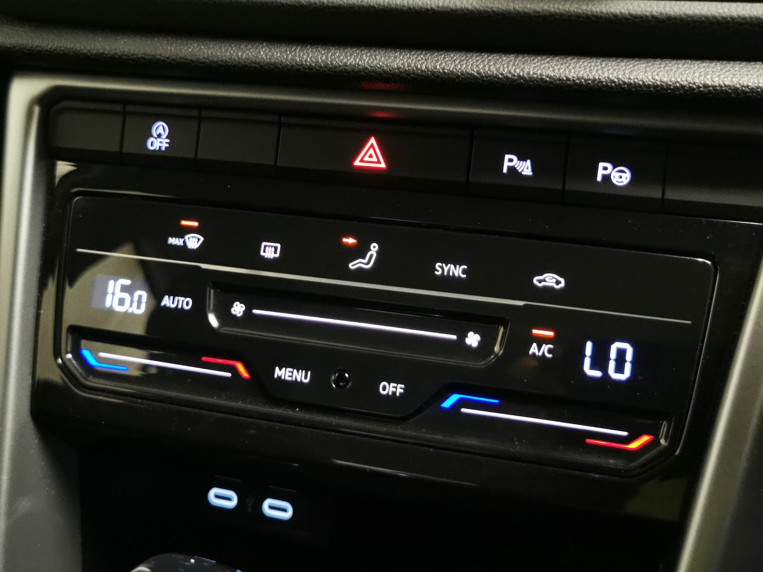 Used Volkswagen T-Roc 2023 for sale - 78109960: Photo 17