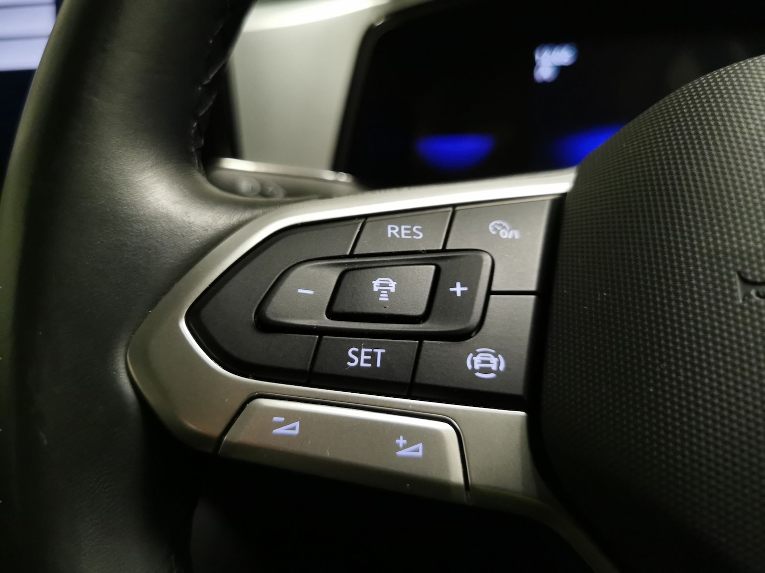 Used Volkswagen T-Roc 2023 for sale - 78109960: Photo 19