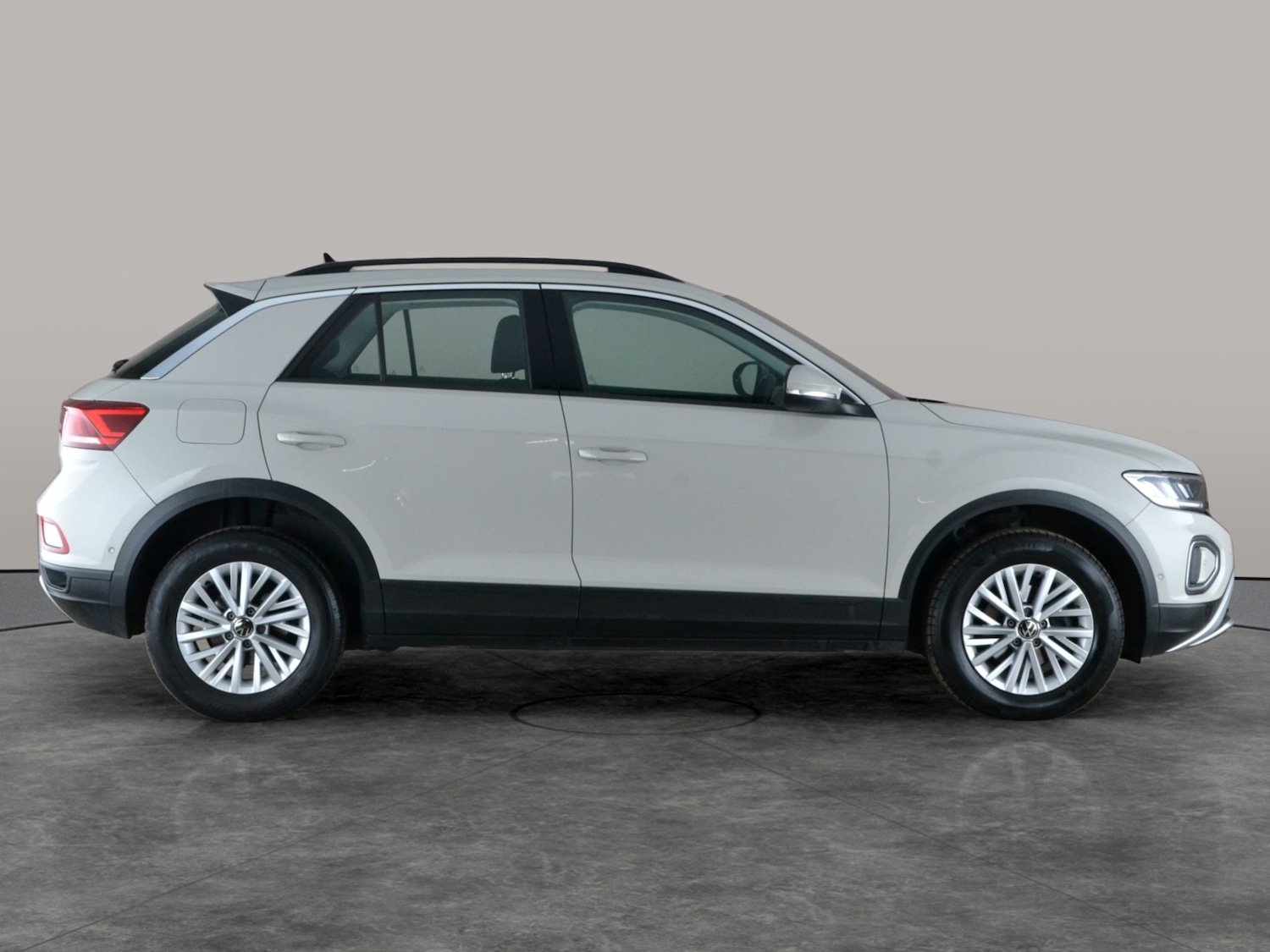 Used Volkswagen T-Roc 2023 for sale - 78109960: Photo 7