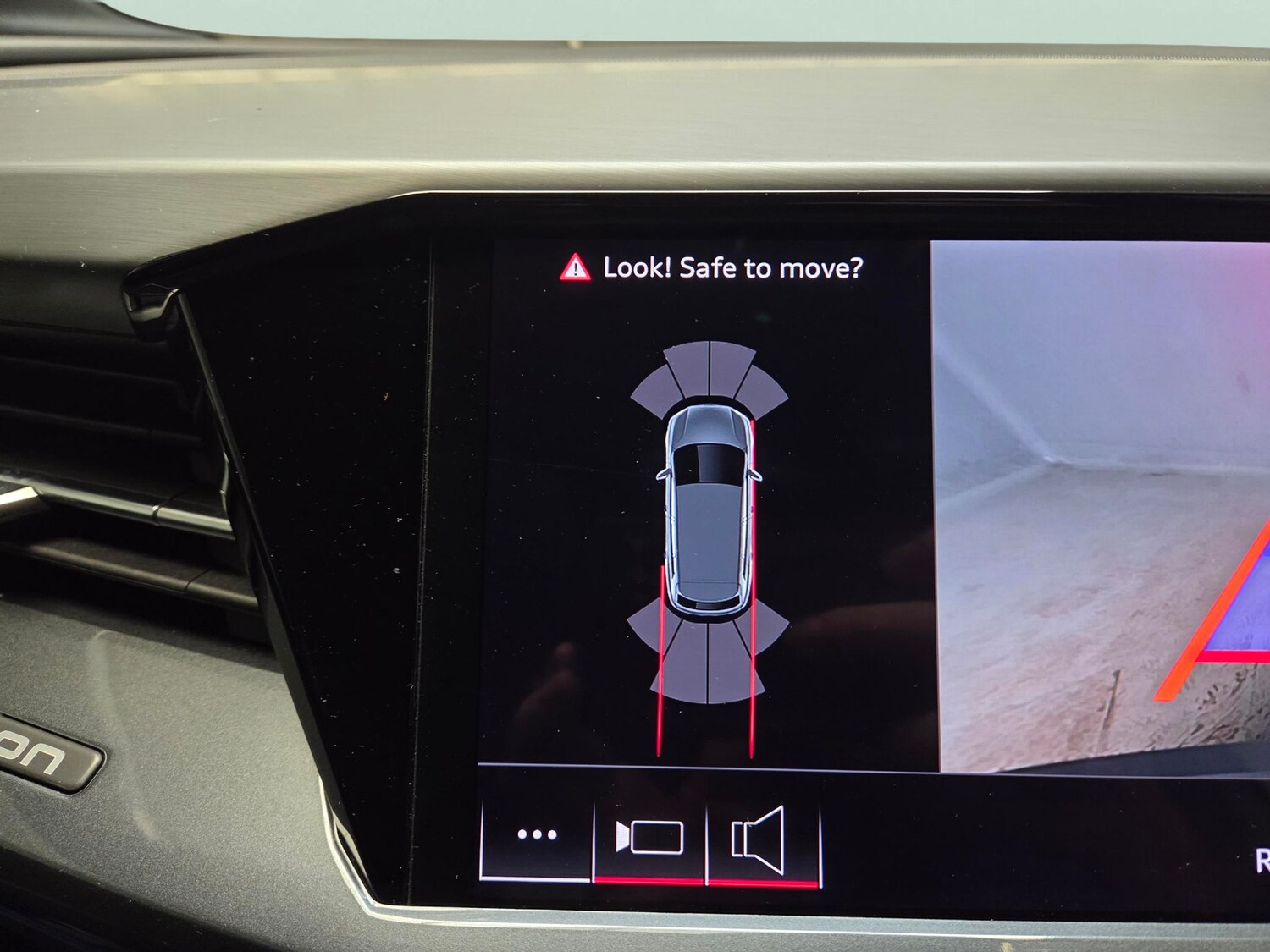 Used Audi Q4 e-tron 2024 for sale - 77856038: Photo 16