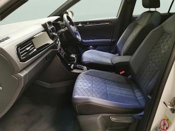 Used Volkswagen T-Roc 2025 for sale - 78951794: Photo