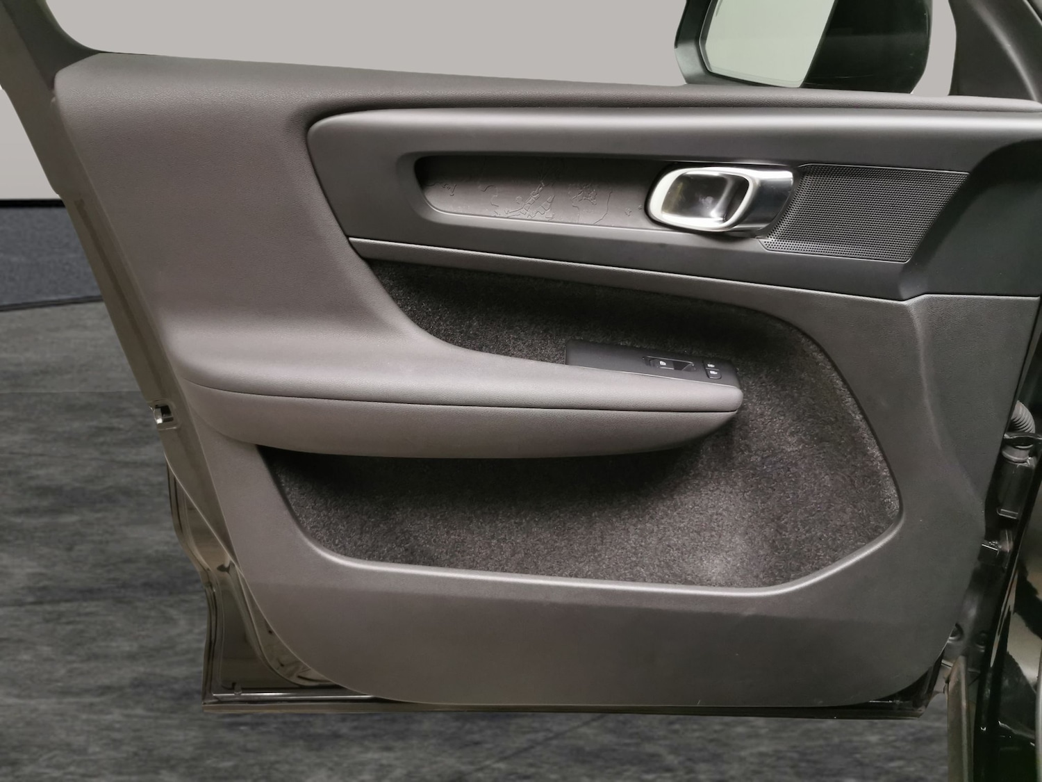 Used Volvo XC40 2023 for sale - 78107878: Photo 30