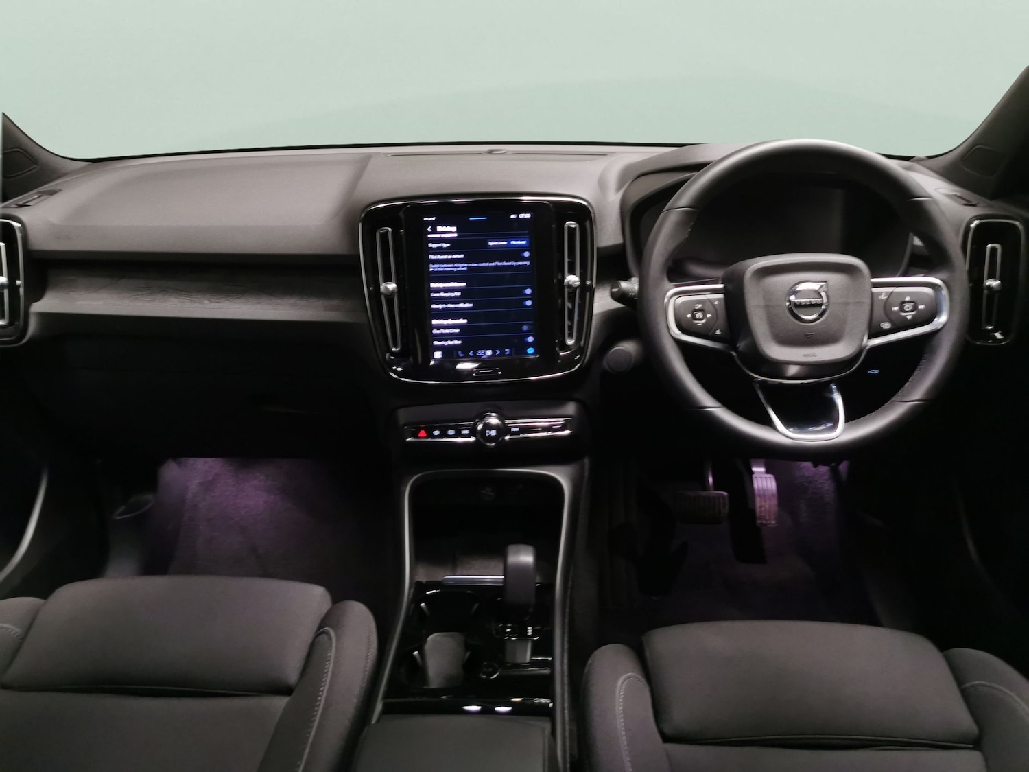 Used Volvo XC40 2023 for sale - 78107878: Photo 7