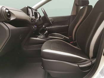 Used Hyundai i10 2024 for sale - 79171987: Photo