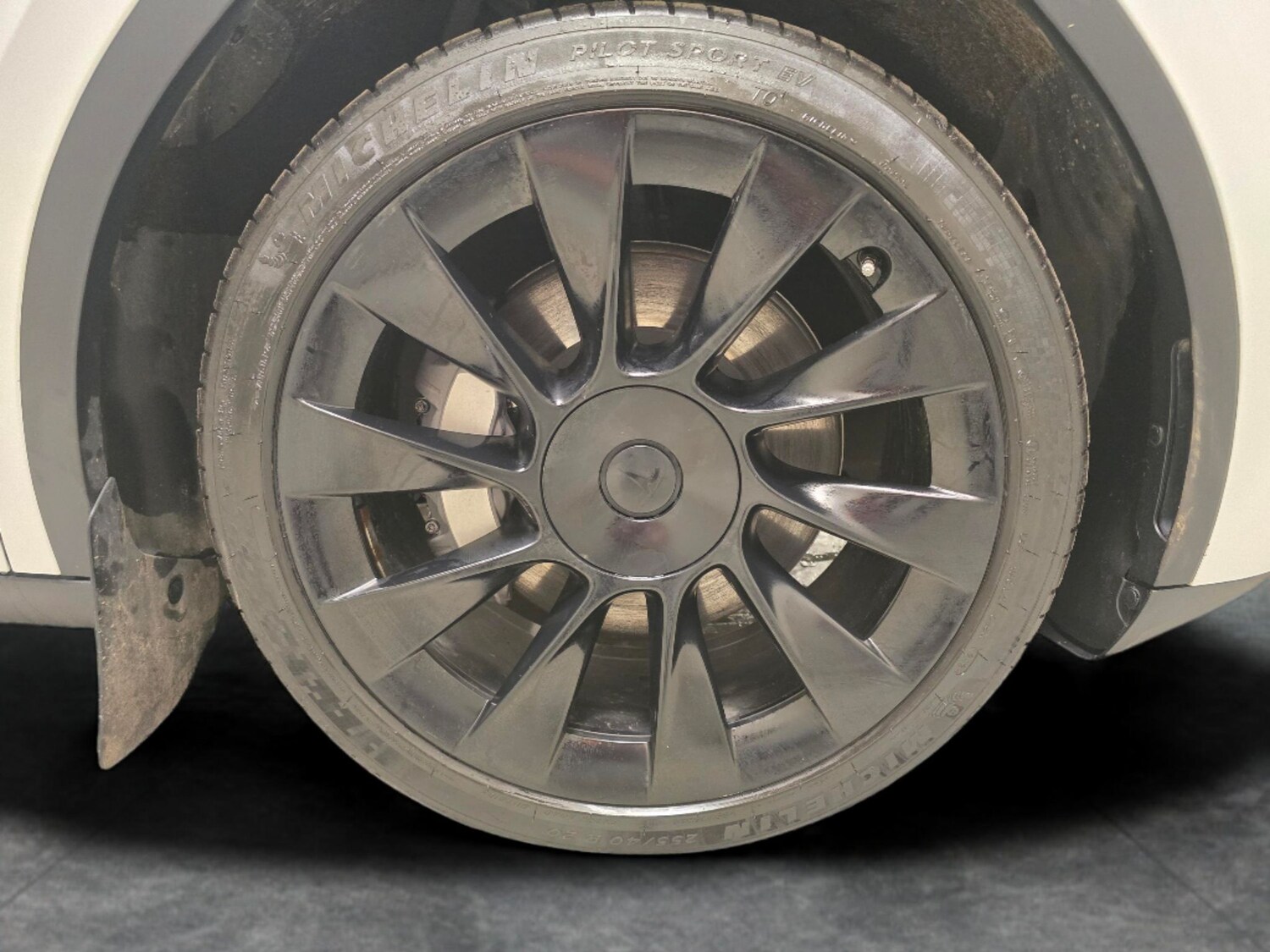 Used Tesla Model Y 2024 for sale - 76540352: Photo 23