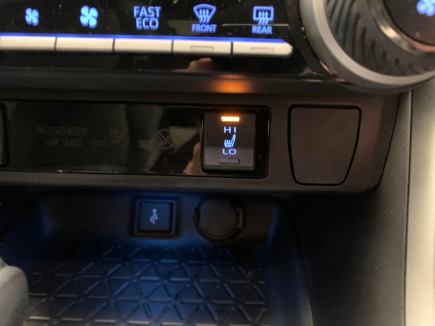 Used Toyota RAV4 2022 for sale - 77316677: Photo 16