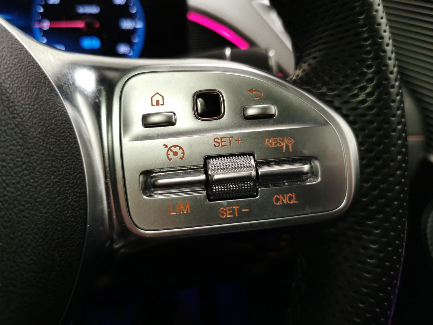 Used Mercedes-Benz EQC 2023 for sale - 77797923: Photo 20