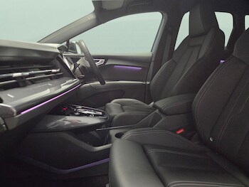 Used Audi Q4 e-tron 2024 for sale - 77842008: Photo