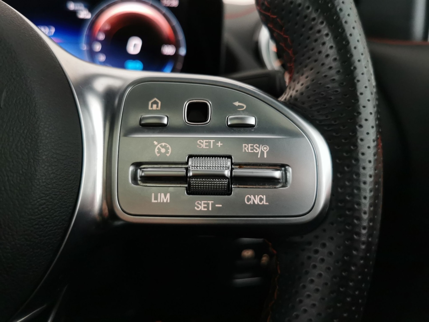 Used Mercedes-Benz EQA for sale - 76439547: Photo 25