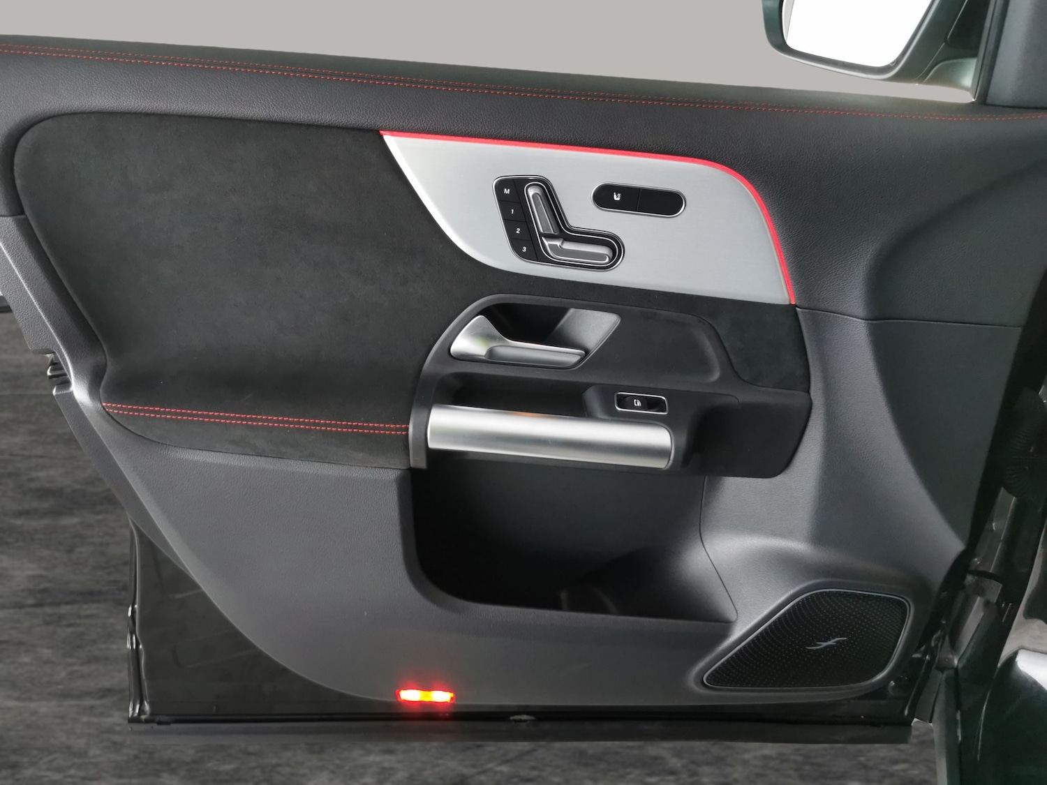 Used Mercedes-Benz EQA for sale - 76439547: Photo 44