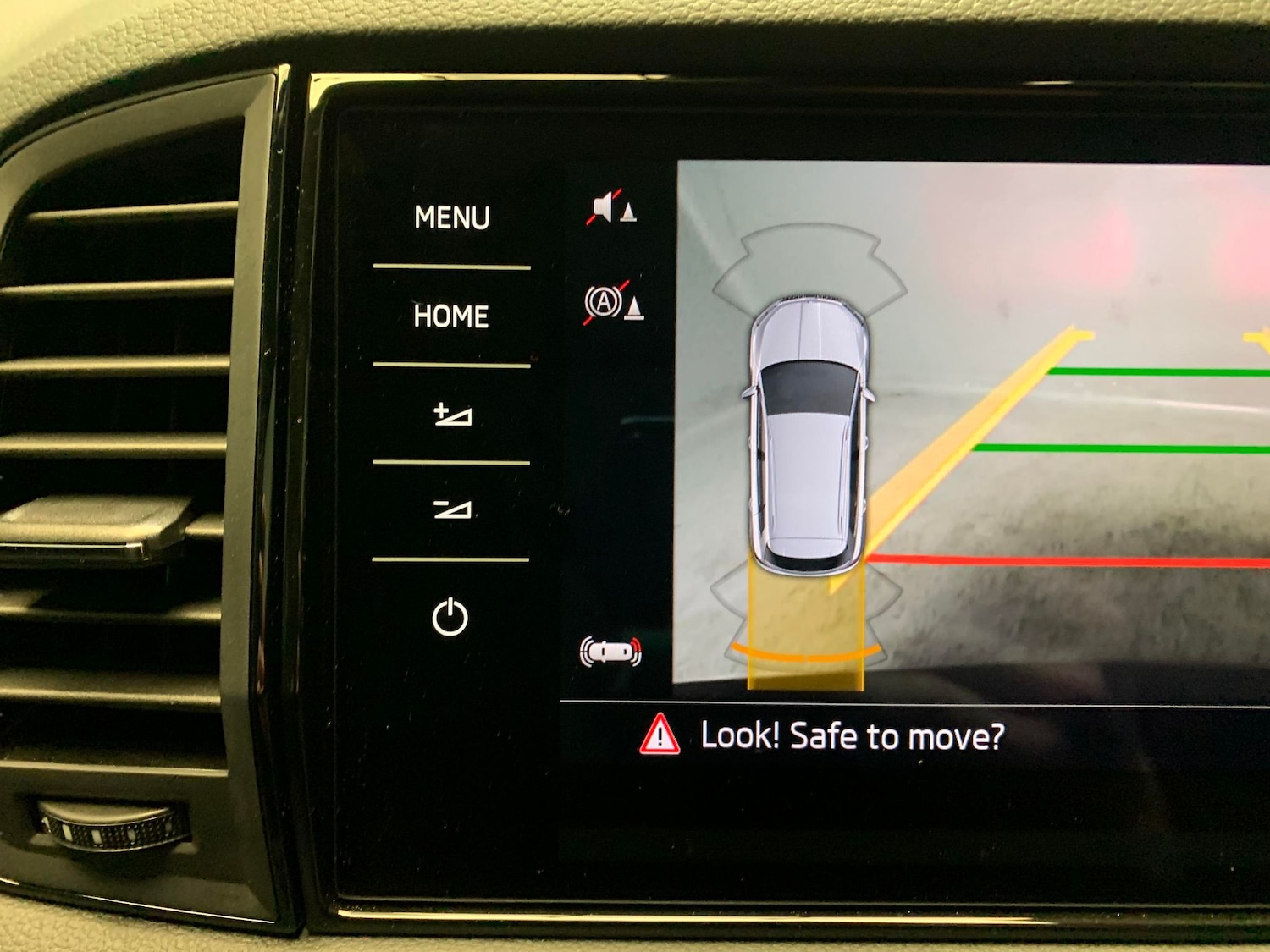 Used Skoda Karoq 2025 for sale - 77296514: Photo 16