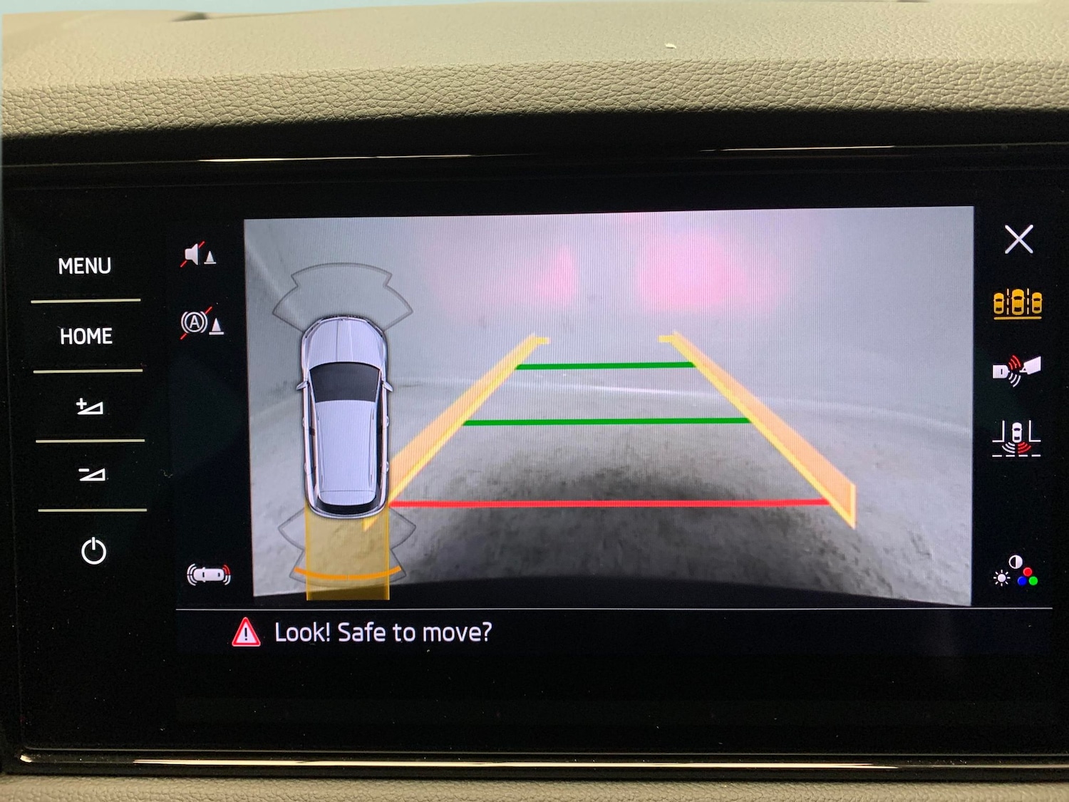 Used Skoda Karoq 2025 for sale - 77296514: Photo 7