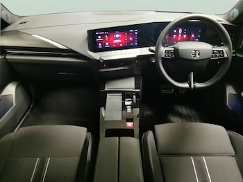 Used Vauxhall Astra 2024 for sale - 79367433: Photo