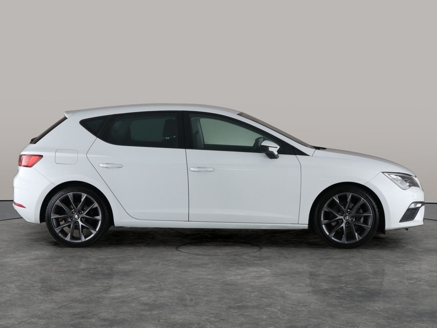 Used SEAT Leon 2019 for sale - 76663541: Photo 9