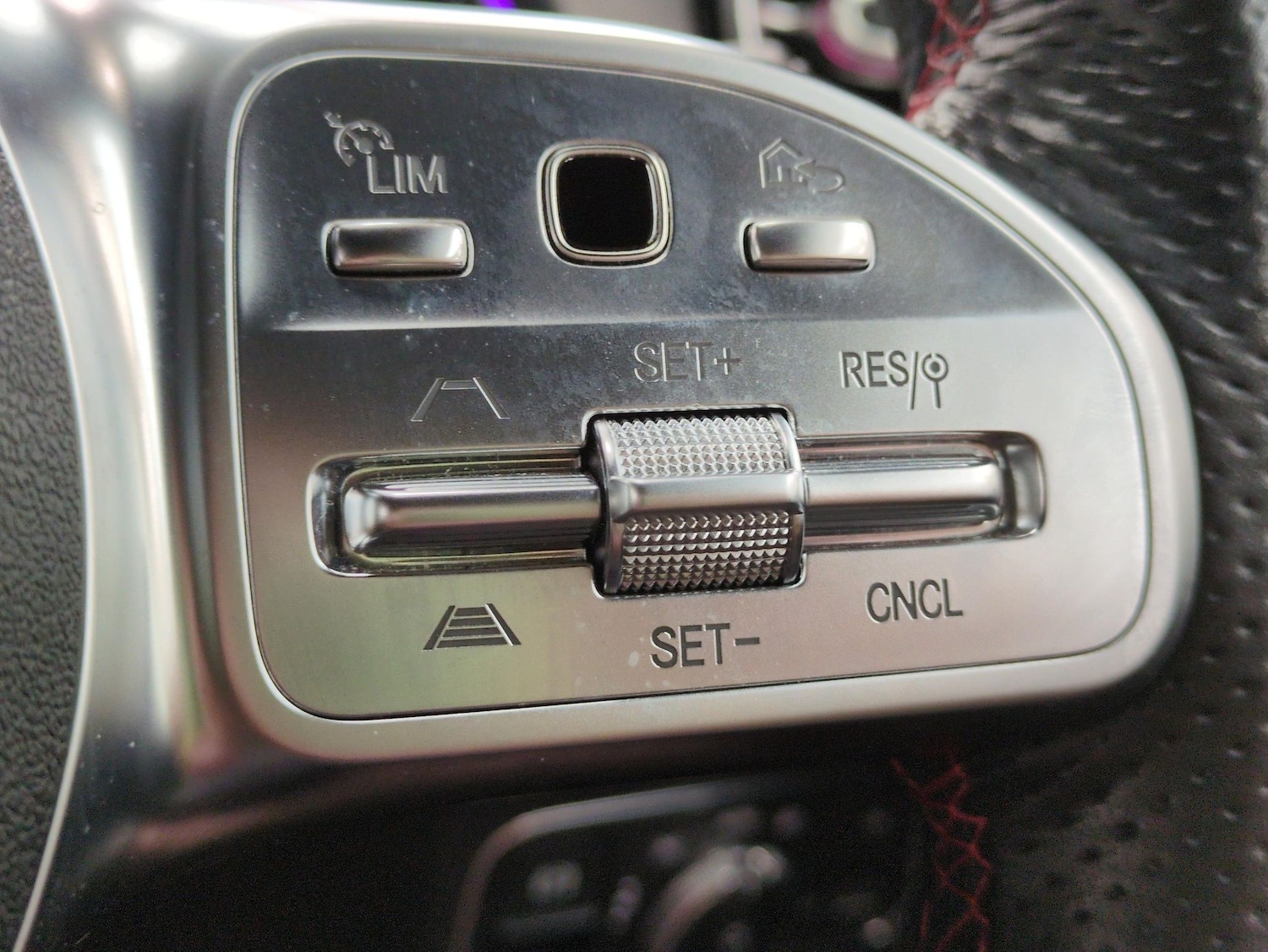 Used Mercedes-Benz GLB 2021 for sale - 76356065: Photo 29