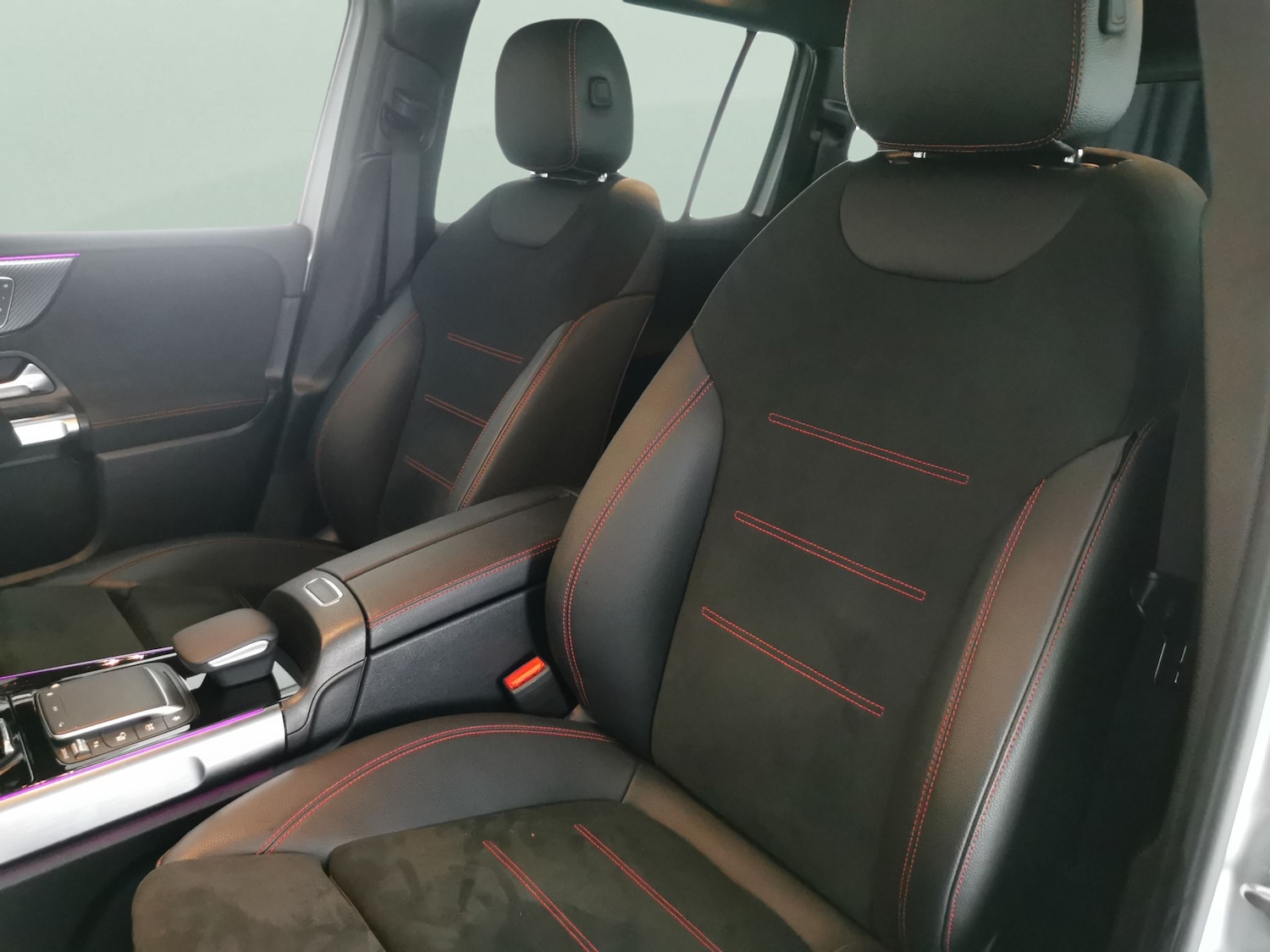 Used Mercedes-Benz GLB 2021 for sale - 76356065: Photo 32