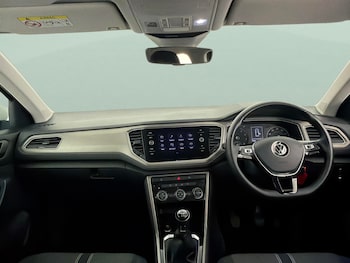 Used Volkswagen T-Roc 2021 for sale - 79449374: Photo