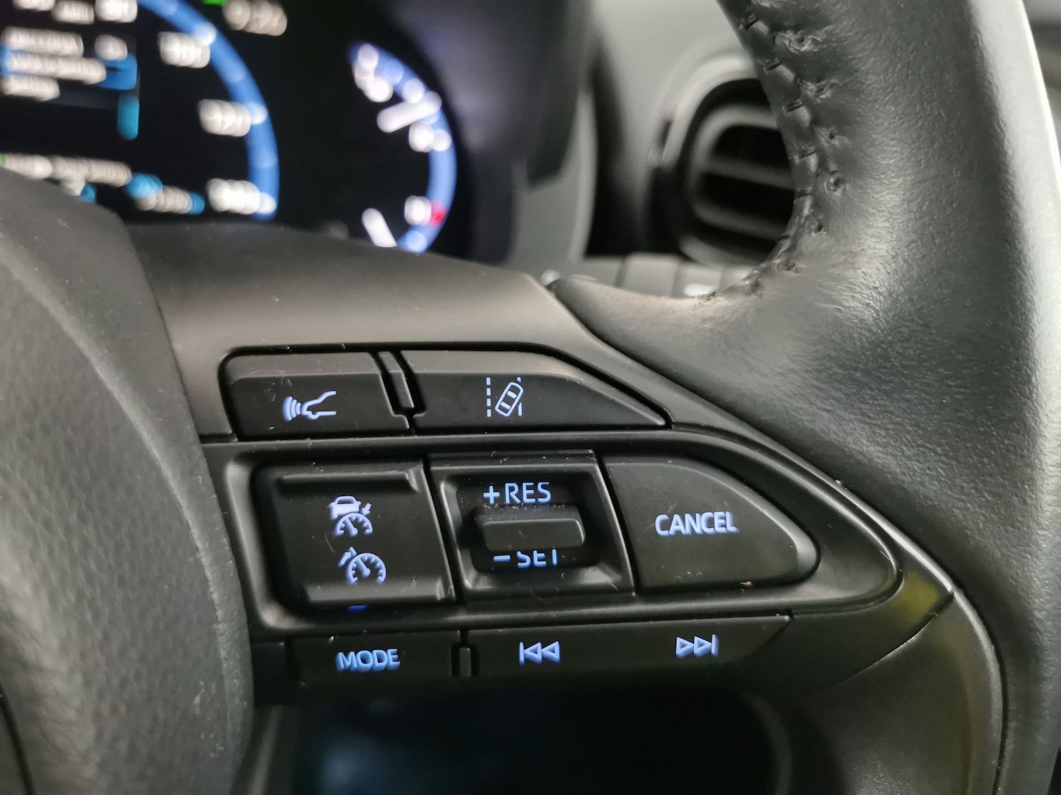 Used Toyota Yaris Cross 2022 for sale - 77448112: Photo 22