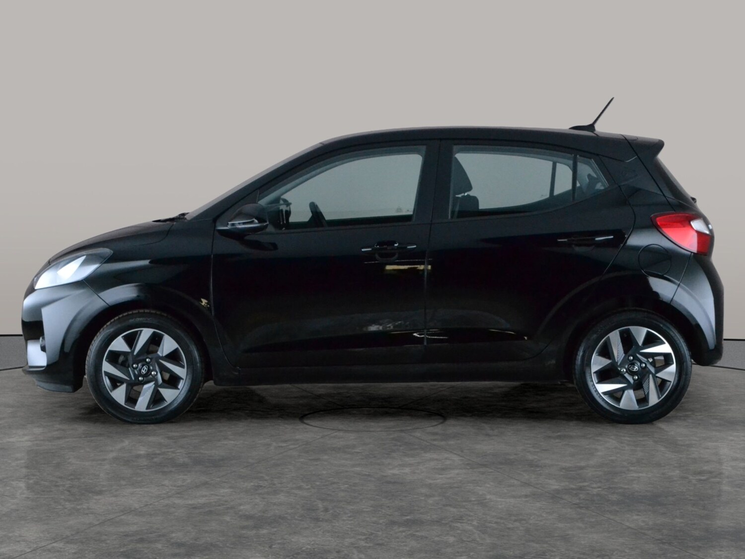 Used Hyundai i10 2023 for sale - 78187588: Photo 13