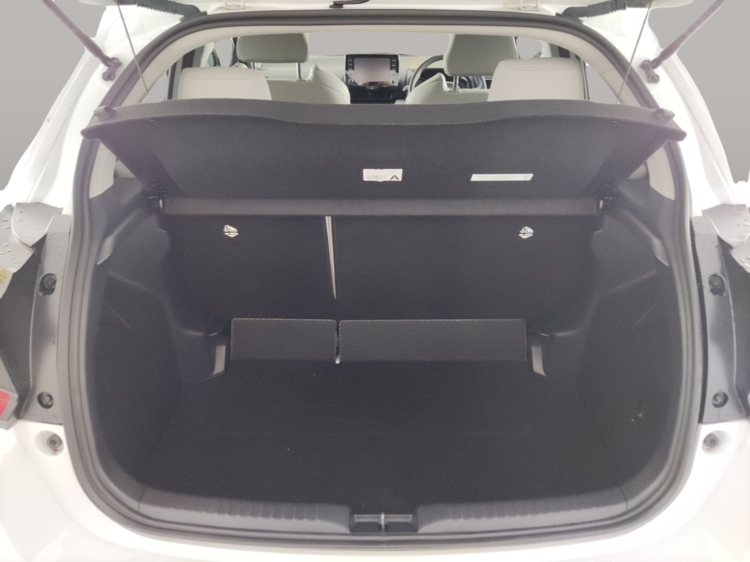 Used Toyota Yaris 2021 for sale - 78122668: Photo 30