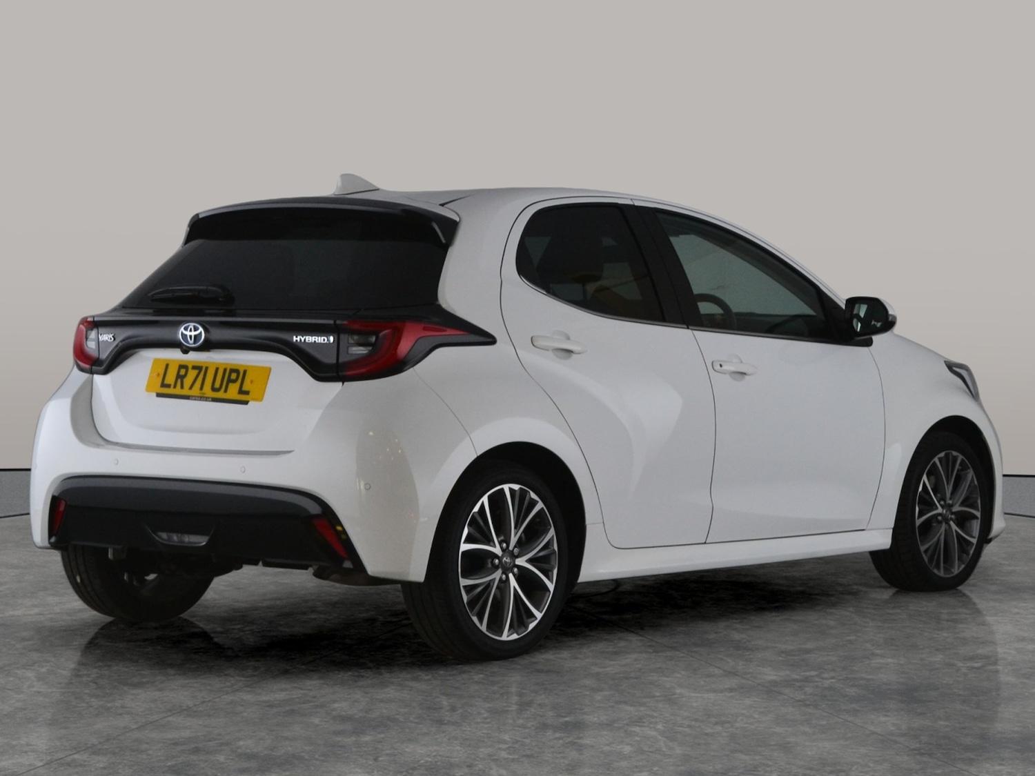 Used Toyota Yaris 2021 for sale - 78122668: Photo 9