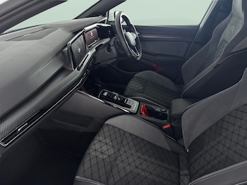Used Volkswagen Golf 2023 for sale - 78895130: Photo