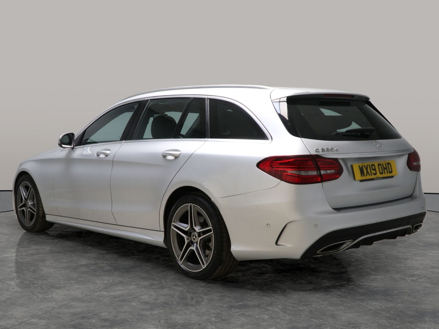Used Mercedes-Benz C-Class 2019 for sale - 76155921: Photo 14