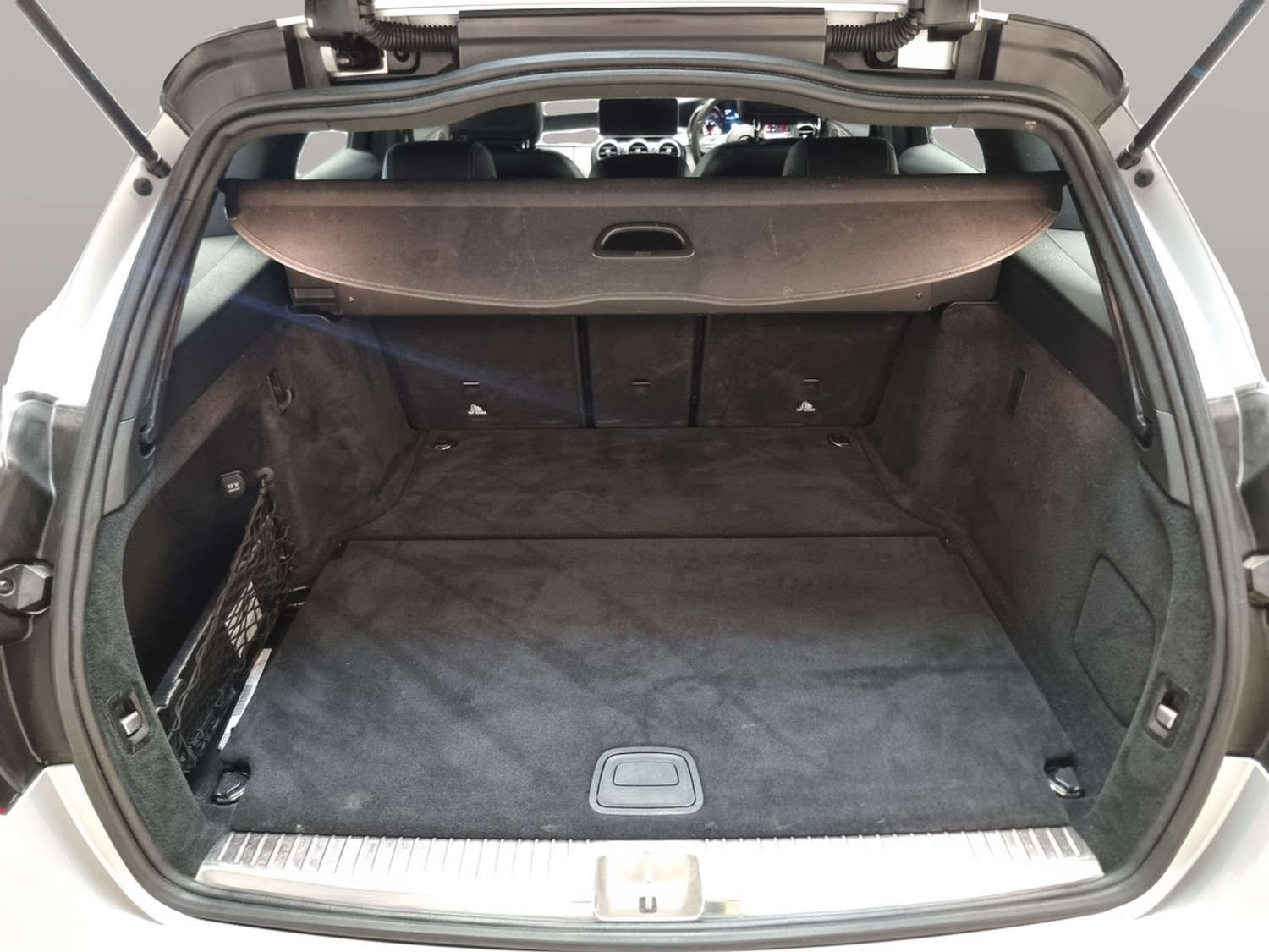 Used Mercedes-Benz C-Class 2019 for sale - 76155921: Photo 39