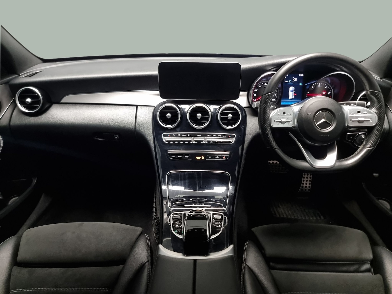 Used Mercedes-Benz C-Class 2019 for sale - 76155921: Photo 8