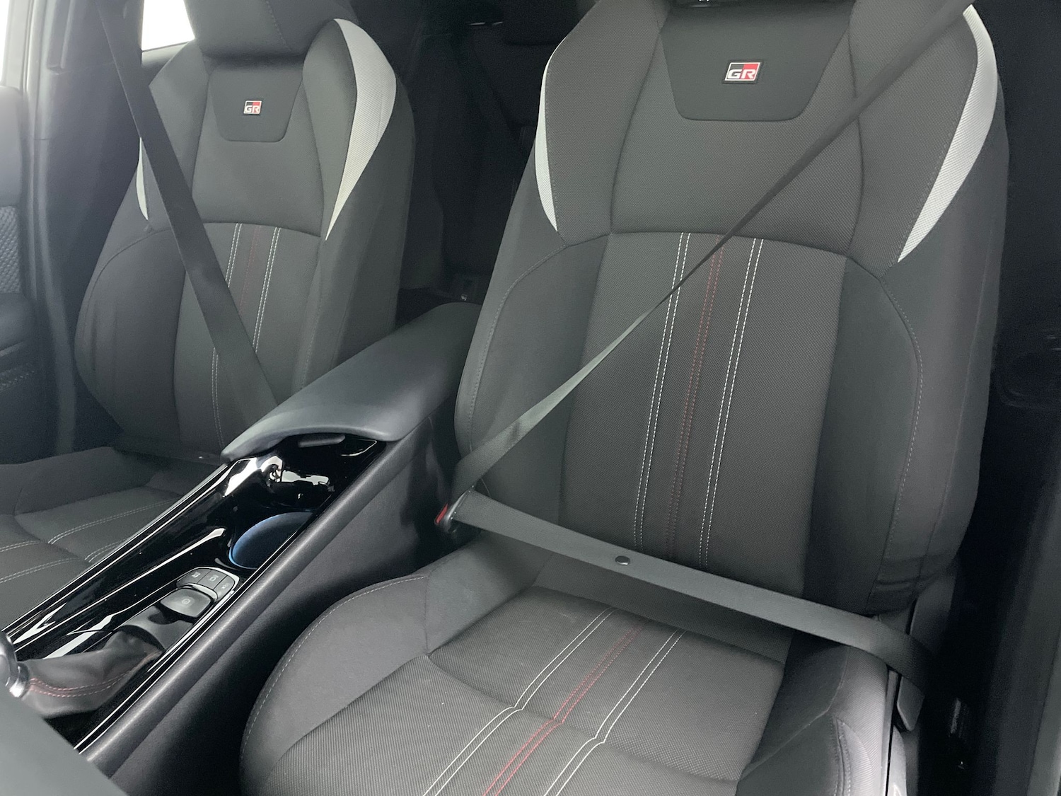 Used Toyota C-HR 2021 for sale - 77272073: Photo 15