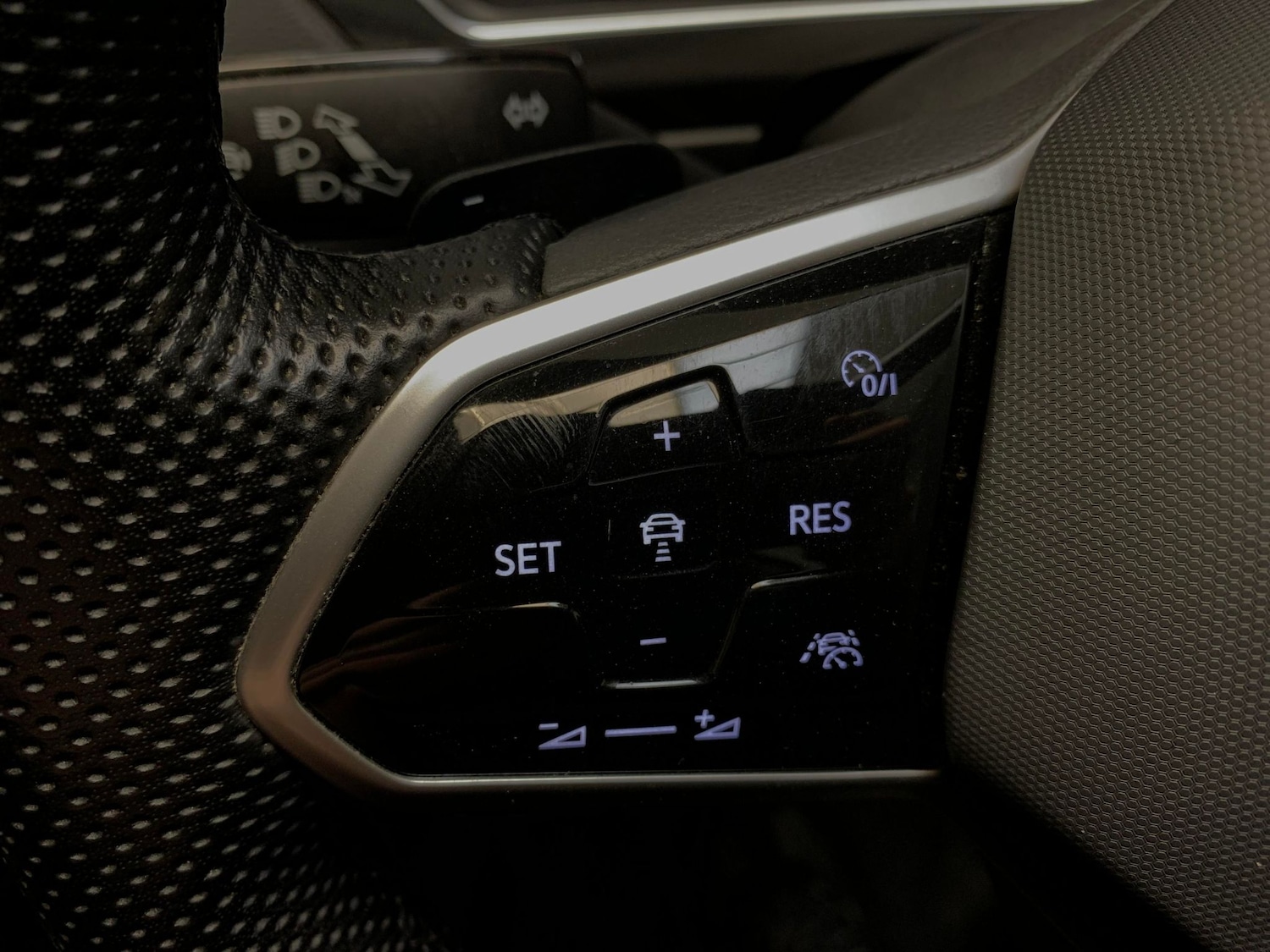 Used Volkswagen Tiguan 2023 for sale - 77775986: Photo 24