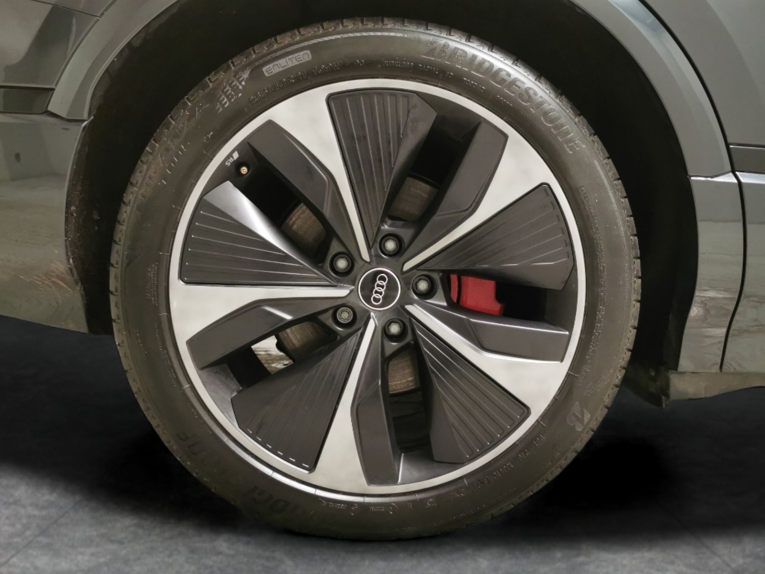 Used Audi Q6 e-tron 2024 for sale - 77259447: Photo 39