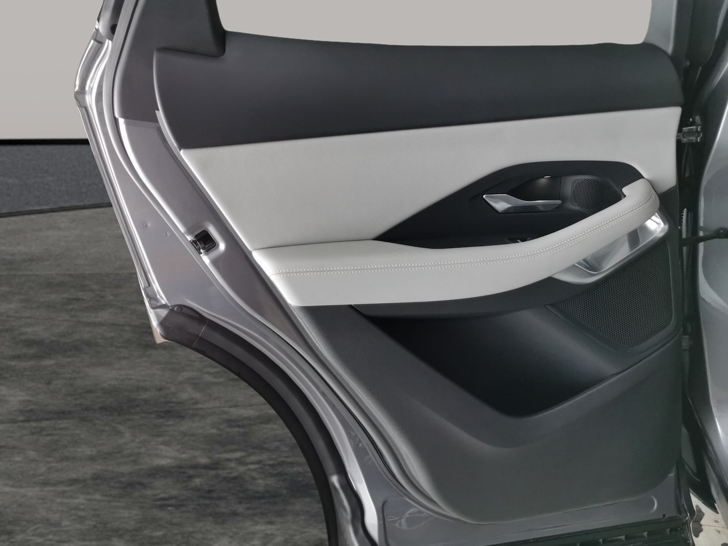 Used Jaguar E-Pace 2021 for sale - 77151820: Photo 28