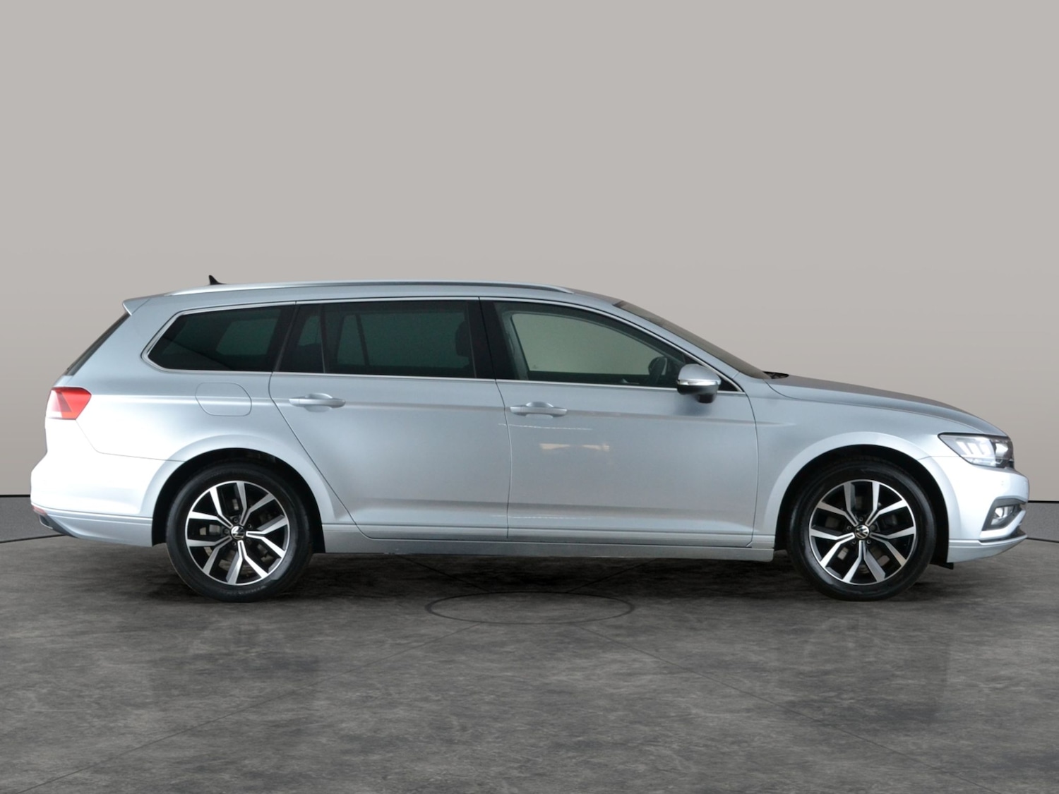 Used Volkswagen Passat 2023 for sale - 77701758: Photo 9