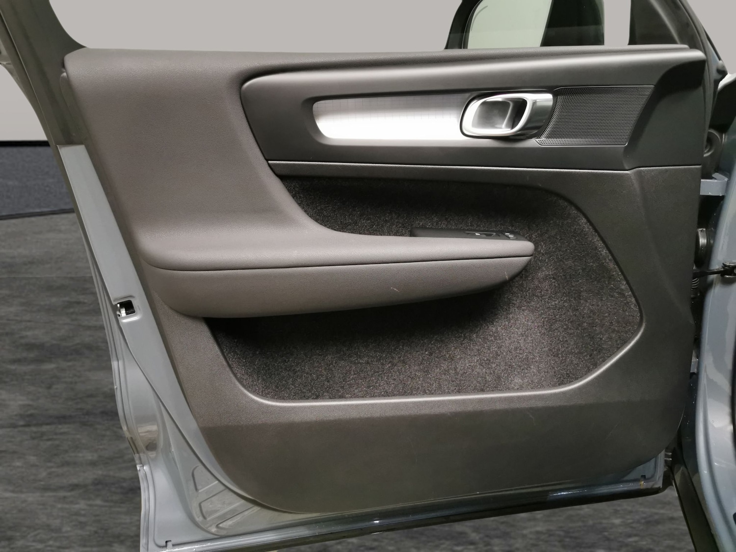 Used Volvo XC40 2023 for sale - 77897322: Photo 26