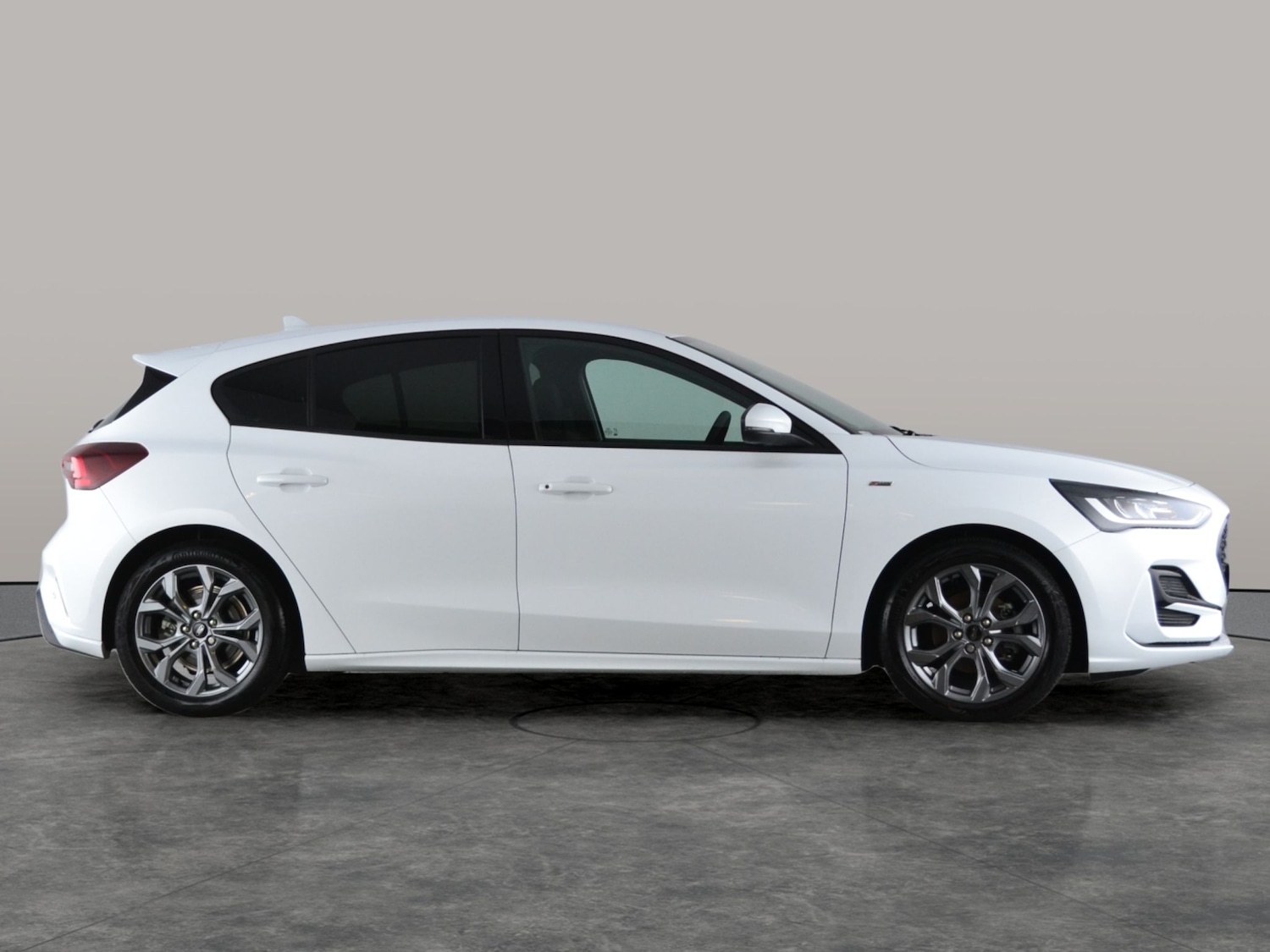 Used Ford Focus 2023 for sale - 76209871: Photo 13