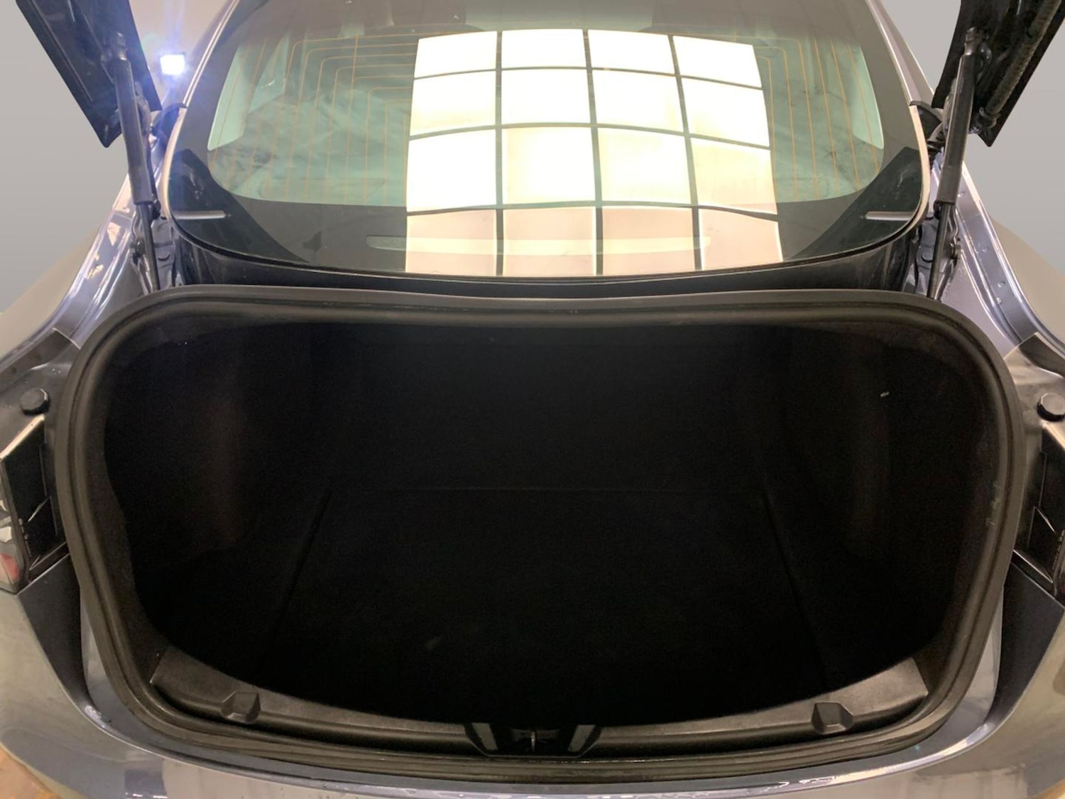 Used Tesla Model 3 2020 for sale - 77219143: Photo 32