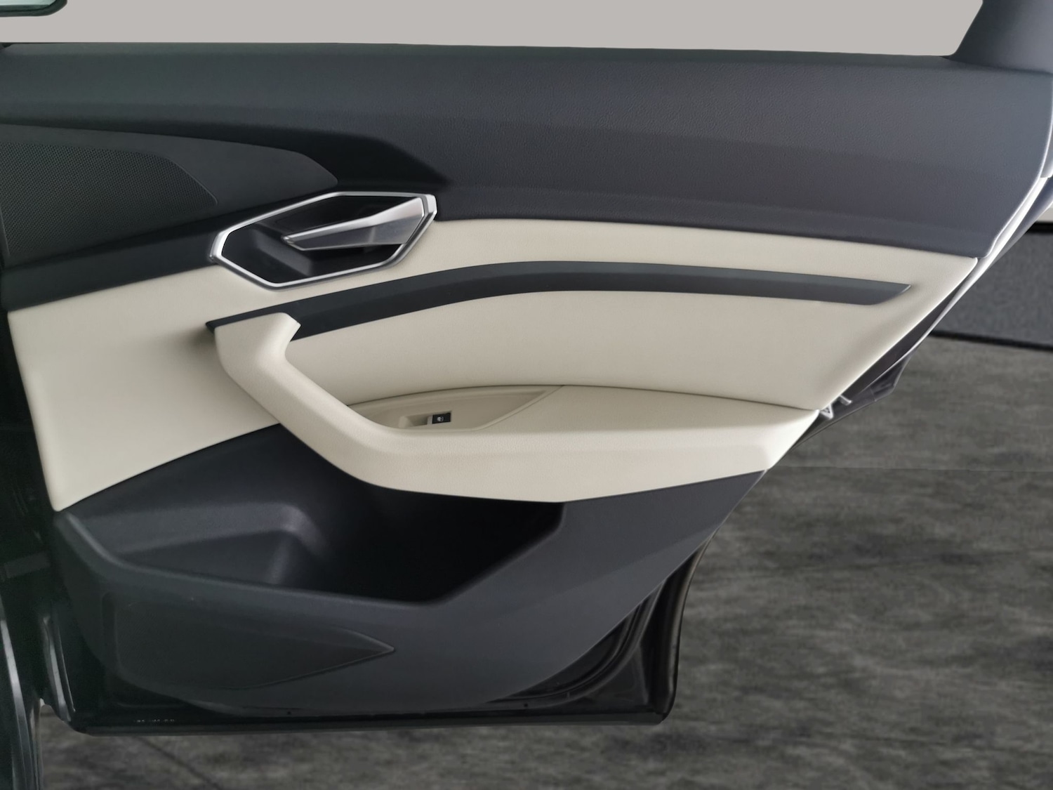 Used Audi e-tron 2021 for sale - 76908323: Photo 31